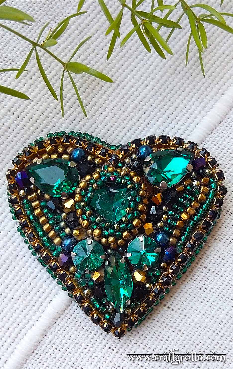 Emerald Heart 💚 Handcrafted Designer's Beaded Brooch